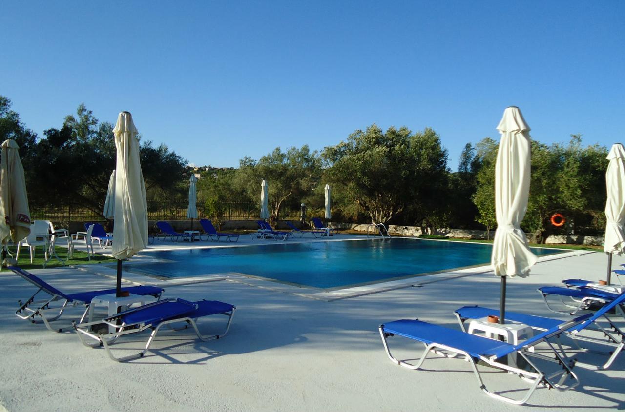 Ai Helis Resort Svoronata Esterno foto